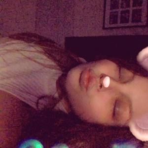 Meet your Posher, Leah